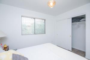 Stylish Home Phoenix - Low Rates NOW!