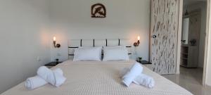 Wave Sound Apartments - Beach View