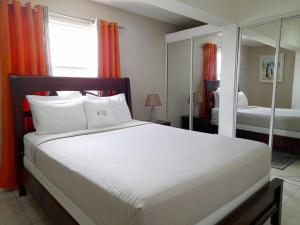 Choose To Be Happy at Brompton Estates - One and Two Bedroom with Pool