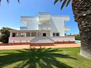 Villa Antonia sul mare con piscina Torre a mare (Bari) - 诺伊卡塔罗