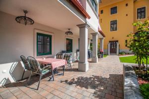 Entire house in the center of Ljubljana - FREE PARKING - Dragon Garden Pavilion Ljubljana 