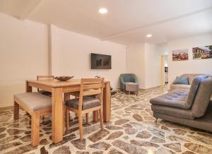 5STARHOMES - Hermosa casa con terraza en Laureles