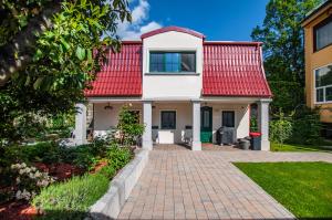 Entire house in the center of Ljubljana - FREE PARKING - Dragon Garden Pavilion Ljubljana