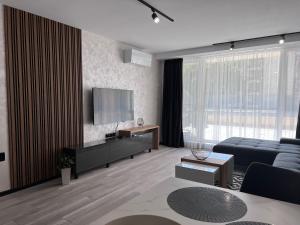 A-Brilliant, NEW! spacious & modern apartment in Varna whit GARAGE
