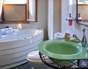 Suite with Spa Bath