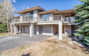 Mulligan Woods - Meredith Lodging