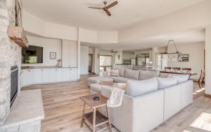 Mulligan Woods - Meredith Lodging