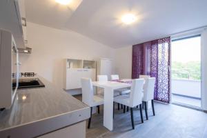 Enchanting view apartment Zanki