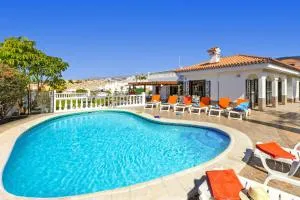 Villa Blanca Salvaje by Villa Plus - Playa Paraiso