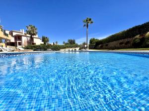 Albufeira Valley 2 With Pool by Homing