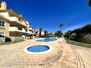 Albufeira Valley 2 With Pool by Homing
