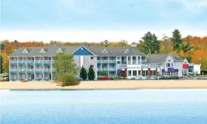 Ramada by Wyndham Mackinaw City Waterfront - Gros Cap