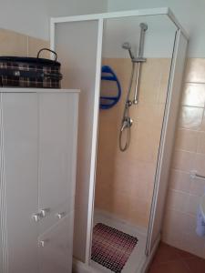 Villa su due livelli super accessoriata img48