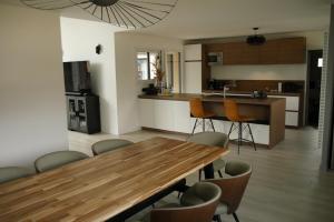 Logement à 100m du virage dArnage- Circuit des 24h du Mans - 6 personnes