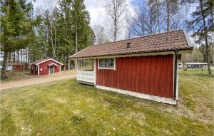 Amazing Home In Jälluntofta With Wifi