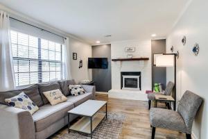 North Charleston Vacation Rental Near Cooper River