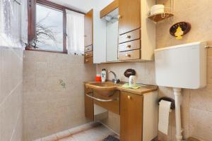 Apartments by the sea Stanici, Omis - 1028