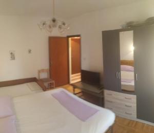 Apartments by the sea Stara Novalja, Pag - 4153