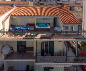 Apartments with a parking space Makarska - 18898