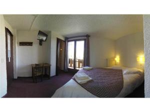 Hotels Hotel les Gardettes : photos des chambres