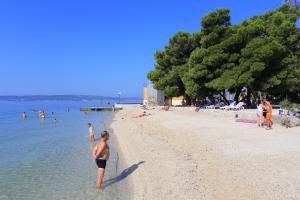 Family-friendly apartments with swimming pools Kastel Kambelovac, Kastela - 20935