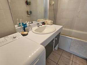 Appartements Appartement Saint-Georges-de-Didonne, 3 pieces, 4 personnes - FR-1-71-99 : photos des chambres