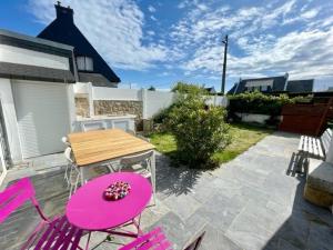 Villas Maison 4 pieces avec jardin clos, terrasse et WIFI - Proche plage et commerces - Animaux admis - FR-1-478-250 : photos des chambres