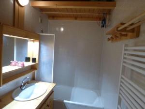 Appartements Bel Appart 2P+Mezz, 40m², Centre Grand-Bornand, 6 Pers, Balcon Sud, 600m Telecabines, Garage - FR-1-458-180 : photos des chambres