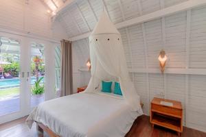 Phòng Giường Đôi Lớn Loại Sang (Deluxe Queen Room)