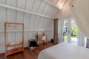 Phòng Giường Đôi Lớn Loại Sang (Deluxe Queen Room)