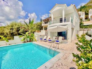 Luxury Villa Agios Dimitrios with private pool by DadoVillas