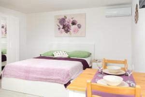 Studio Apartment Mali