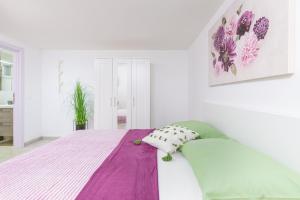 Studio Apartment Mali