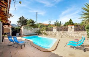 Maisons de vacances Beautiful Home In Saint-Andre : photos des chambres