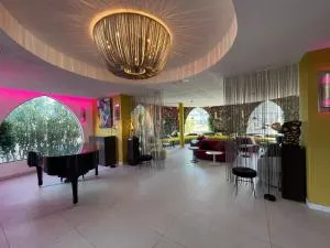 Oz'Inn Hôtel & Spa - 维亚斯