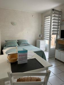 Hotels Hotel Residence Les Flots : photos des chambres