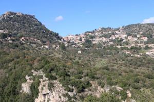 ZenTerra Country house with prive swimming pool and view