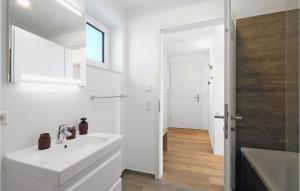 Nice Apartment In Lembruch-Dümmer See