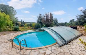 Maisons de vacances Beautiful Home In Aumelas With Outdoor Swimming Pool, Wifi And Heated Swimming Pool : photos des chambres