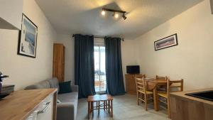 Hispaniola, avec vue sur la marina et parking privé