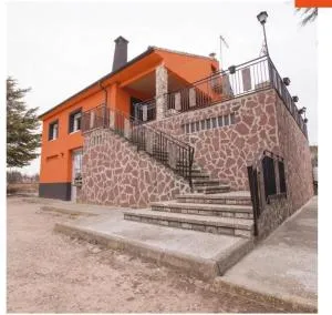 Casa naranja - Corbalán