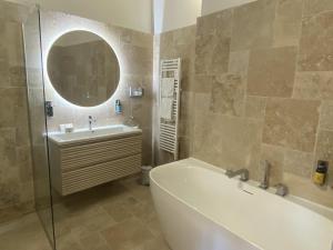 B&B / Chambres d'hotes Chateauzen : photos des chambres