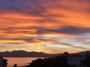 Esterel Terrasses, roof top front de mer, parking payant
