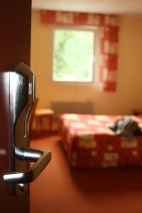 Hotels Hotel La Colombiere Cantal : Chambre Simple