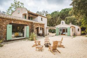 Villas Unique a gassin : 1,5 ha, 4 suites : la campagne au coeur de st tropez : photos des chambres