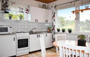 Gorgeous Home In Fjälkinge With Wifi