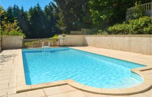 Maisons de vacances Awesome Home In Beauregard-de-terrasso With Outdoor Swimming Pool, Wifi And 4 Bedrooms : photos des chambres