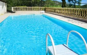 Maisons de vacances Awesome Home In Beauregard-de-terrasso With Outdoor Swimming Pool, Wifi And 4 Bedrooms : photos des chambres