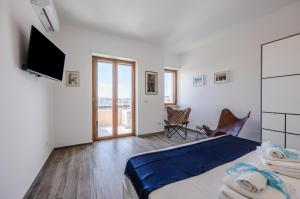 GuestHost - Licia & Tonino Apartments near the station