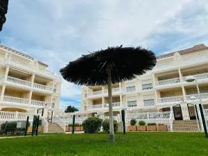 Schöne Unterkunft mit Pool und Terrasse. - Torrecarrals